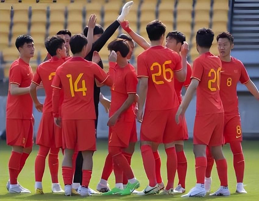 JRS直播站-意外！吾米提江为何刚加盟上港一个赛季，魏震就直接沦为板凳球员